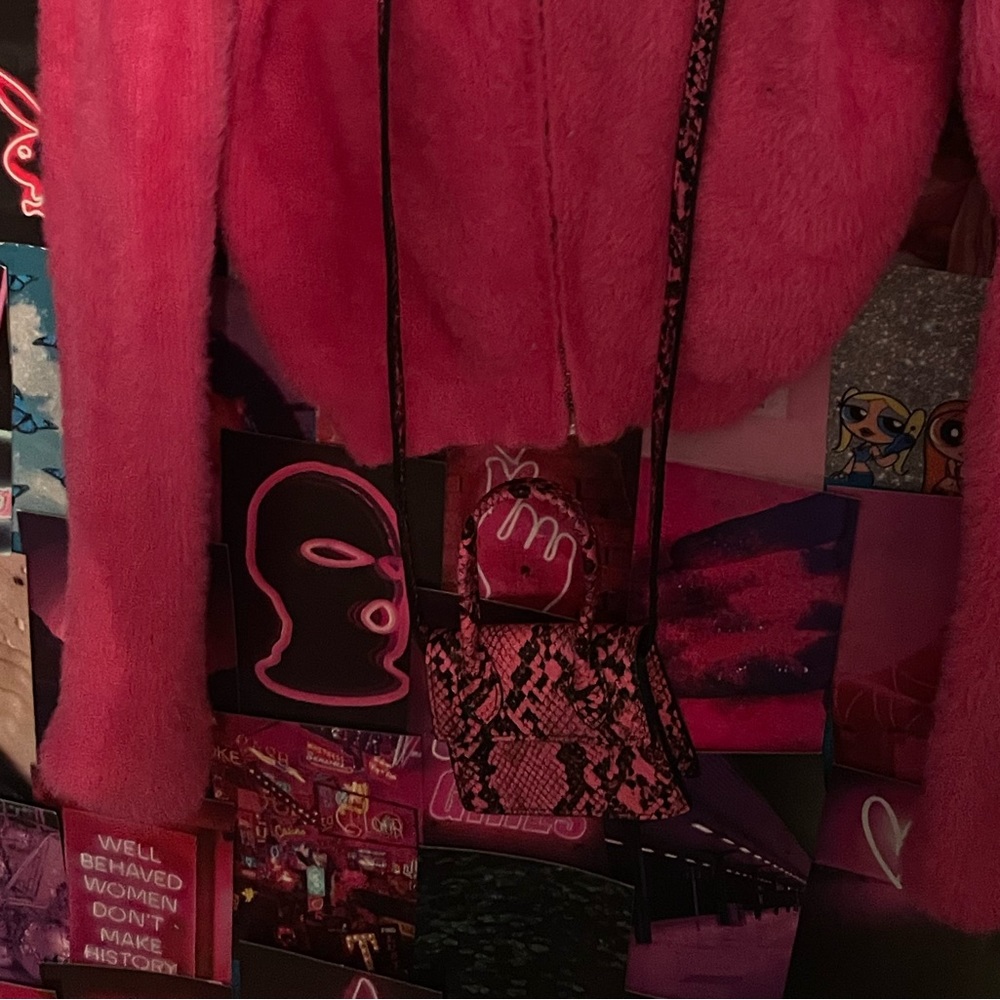 mini bag with pink sweater